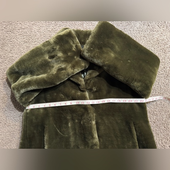 Beta’s Choice Olive Green Faux Fur Coat - Picture 3 of 12
